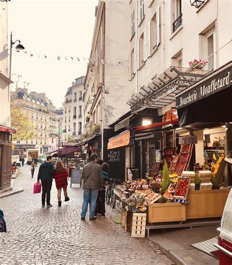 Explore and Shop in Marché de la rue Mouffetard , Paris