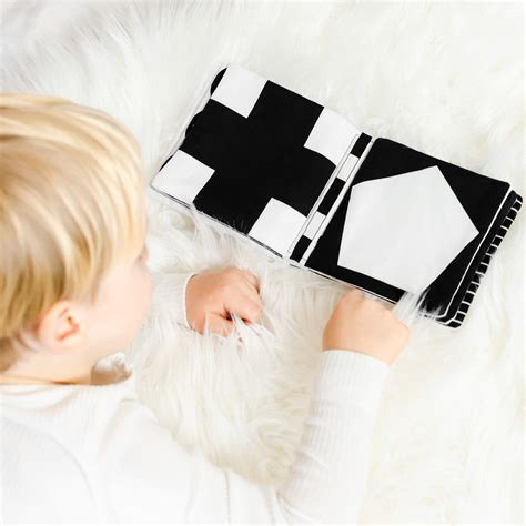 Baby Books | MY SHAPES | Black and white books for baby