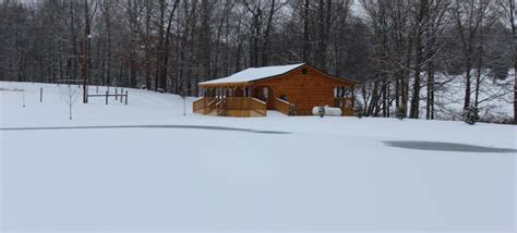 Peaceful Valley Lake and Cabins