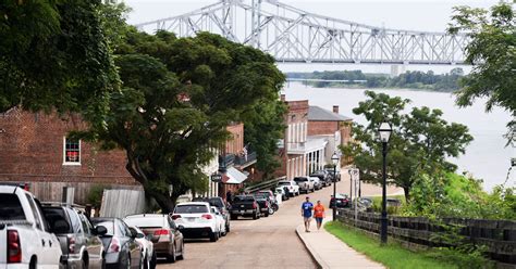 Natchez provides history, fun along the Mississippi River