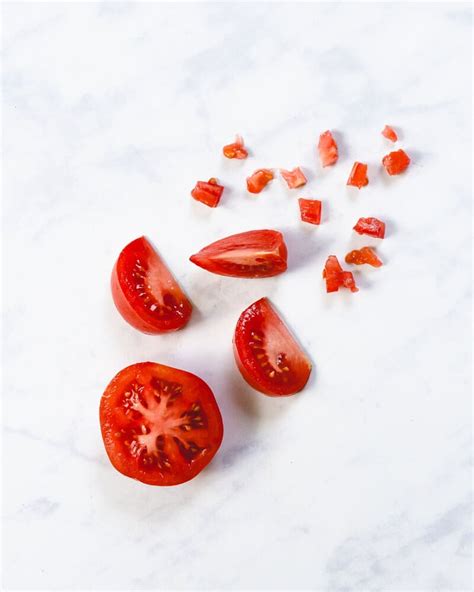 How to Cut a Tomato – A Couple Cooks