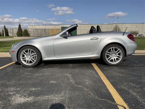 2009 Mercedes-Benz SLK300 Convertible at Indy 2022 as L30.1 - Mecum ...