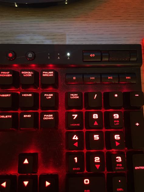 Mi Corsair keyboard has this light blinking. What is it and how do I fix it? : r/pcmasterrace