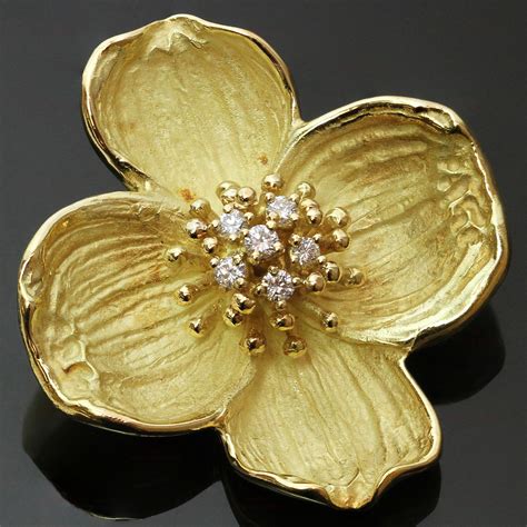 TIFFANY & CO. Diamond 18k Yellow Gold Dogwood Flower Brooch-