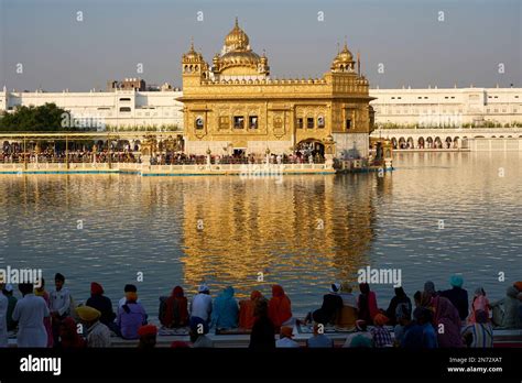 Golden Temple Amritsar Diwali Stock Photo - Alamy