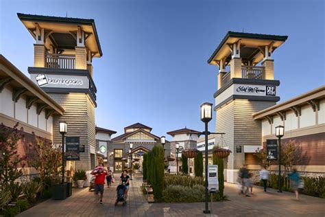 HEY DUDE SAN FRANCISCO PREMIUM OUTLETS - Updated May 2024 - 1133 Photos ...