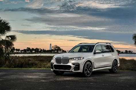 2019 BMW X7 First Drive: Unexpected Agility In A 7-Seat Luxury SUV ...