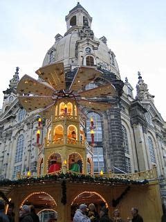 Weihnachtsmarkt an der Frauenkirche Dresden - Weihnachten 2010