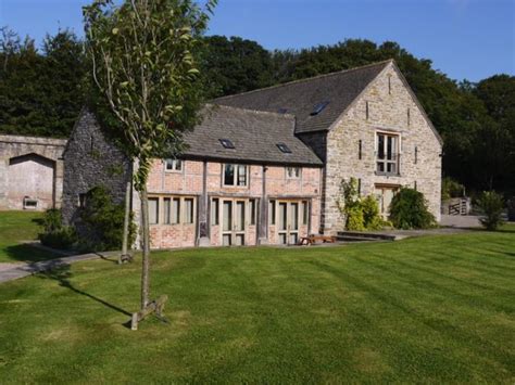 Luxury Hay-on-Wye cottages | Sugar & Loaf