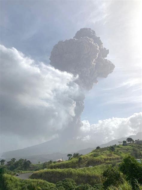 Explosive Eruption Rocks Volcano On Caribbean's St. Vincent - Nagaland Page