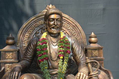 Shivaji Maharaj Statue with Garland · Free Stock Photo