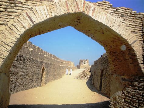 Kot Diji Fort - Fort Ahmadabad Pakistan - XciteFun.net