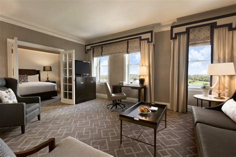 Fairmont Hotel Macdonald Rooms: Pictures & Reviews - Tripadvisor