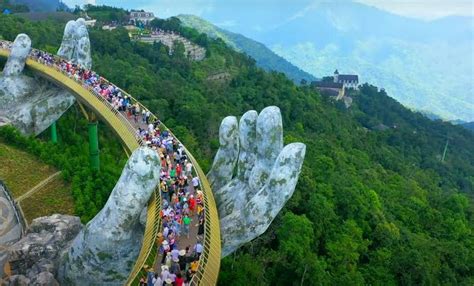 Visiting the golden hand bridge Vietnam | Travel Authentic Asia