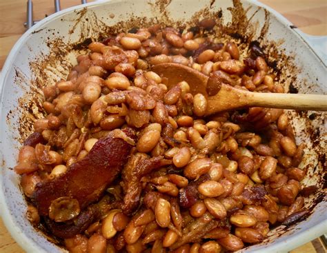 Easy Boston Baked Beans with Bacon – Springhouse Turtle