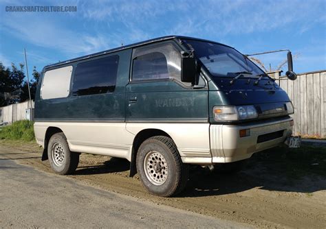 What It's Like to Drive a Mitsubishi Delica - Crankshaft Culture