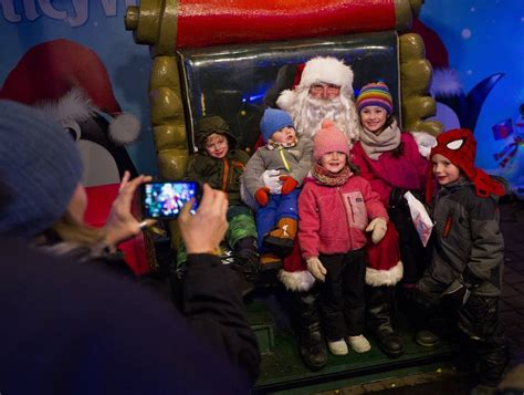 Photos: Bentleyville lights up Duluth | Minnesota Public Radio News