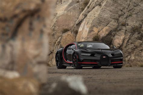 Bugatti Chiron Red And Black Bugatti Chiron Painted In Red & Black W/ Chrome Accents Photo Taken By