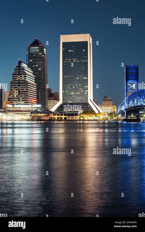 Skyline of Jacksonville Florida USA illuminated at night Stock Photo ...