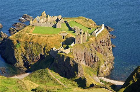 Dunnottar Castle Landmark in Stonehaven, SC, United Kingdom - landmark Reviews - Phone Number ...