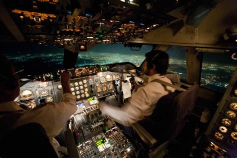 Inside a 747 landing at night cockpit view | MyConfinedSpace