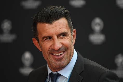 Luis Figo opens up on his transfer to Real Madrid: "I had everything in ...