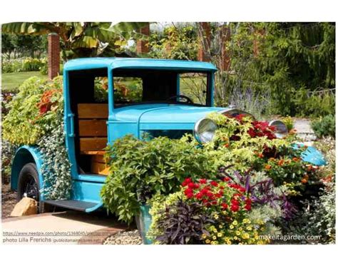 Old cars as garden art: things to think about | Make it a Garden