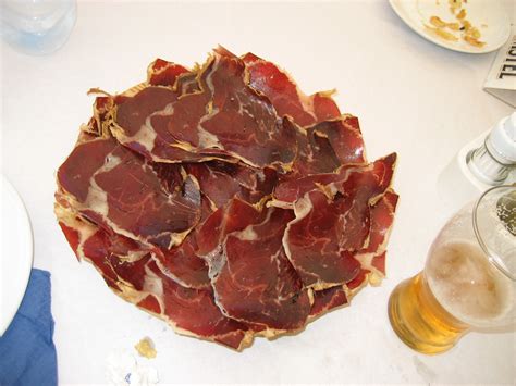 Cecina (meat) - Wikipedia