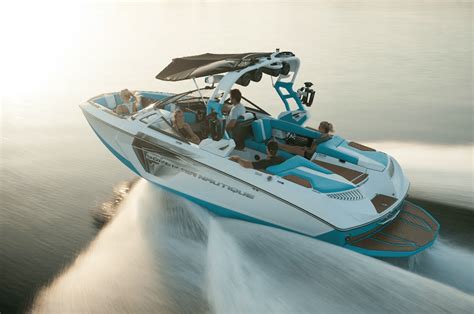 SUPER AIR NAUTIQUE G23 WINS WAKESURF AND WAKEBOARD BOAT OF THE YEAR | Boating Mag