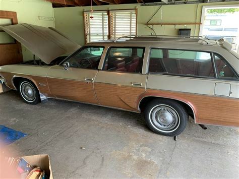 1973 Oldsmobile Vista Cruiser 2 | Barn Finds