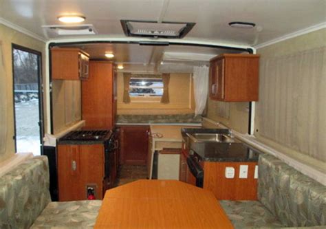 TrailManor 2720QB Travel Trailer | 2017 Hard-side Folding RVs