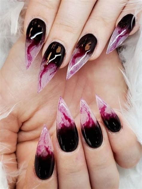 60 Spooky Bloody Halloween Nails For 2020 – Page 20 – Tiger Feng