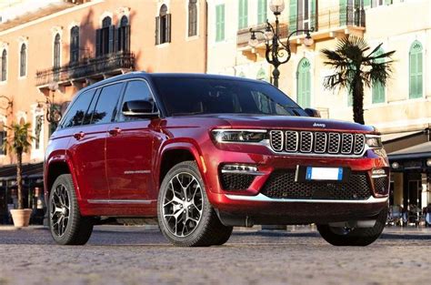 Jeep Grand Cherokee PHEV Lands in Europe Ahead of Jeep