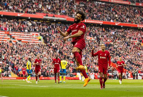 Watch Liverpool score 3 set-piece goals vs Nottingham Forest - Futbol ...