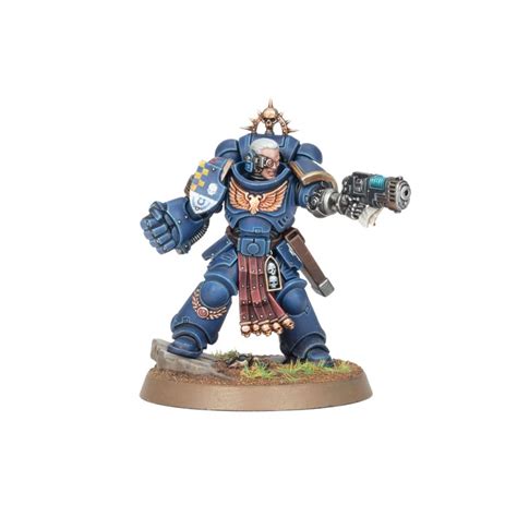 Buy W40K: Adeptus Astartes - Space Marines Lieutenant - Games workshop - Miniatures games