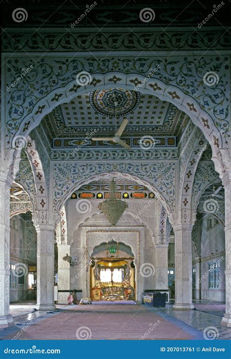 Marble Carving Inside of Gurudwara Nagina Ghat Sahib, Nanded Stock Image - Image of gurudwara ...