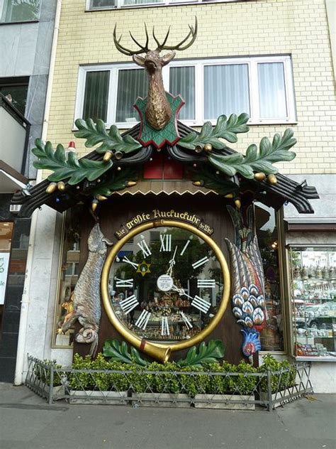 "The world's biggest cuckoo clock" (P1080549) | Cuckoo clock, Clock, Cuckoo