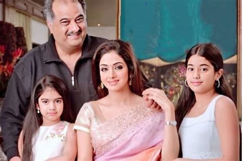 This Pic of Sridevi with Boney Kapoor and Daughter Janhvi, Khushi is ...