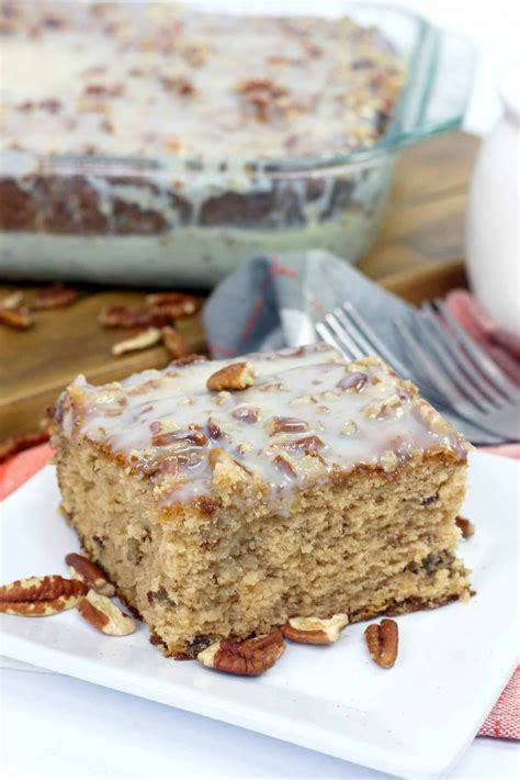 Southern Butter Pecan Praline Cake Recipe | Sweet Pea's Kitchen | Recipe | Hummingbird cake ...