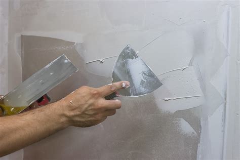 Skim Coating | Plastering | Materials Supplier & Contractor