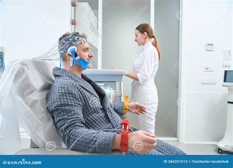 EEG Procedure - Electroencephalography in a Medical Center Stock Image - Image of indoors ...