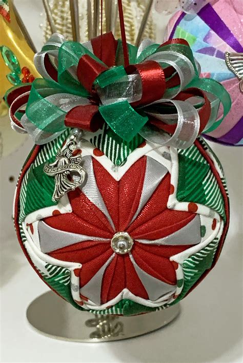 No sew quilted ornament | Quilted christmas ornaments, Diy quilted ...