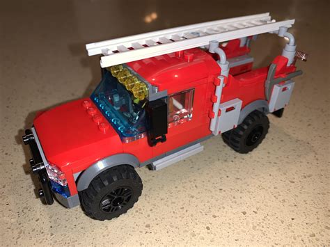 Minimal mod of 60231. Too many firetrucks in the city but makes a good misc utility truck. : r/lego