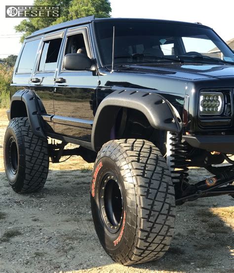 1998 Jeep Cherokee Pro Comp 52 Iron Rock Offroad | Custom Offsets