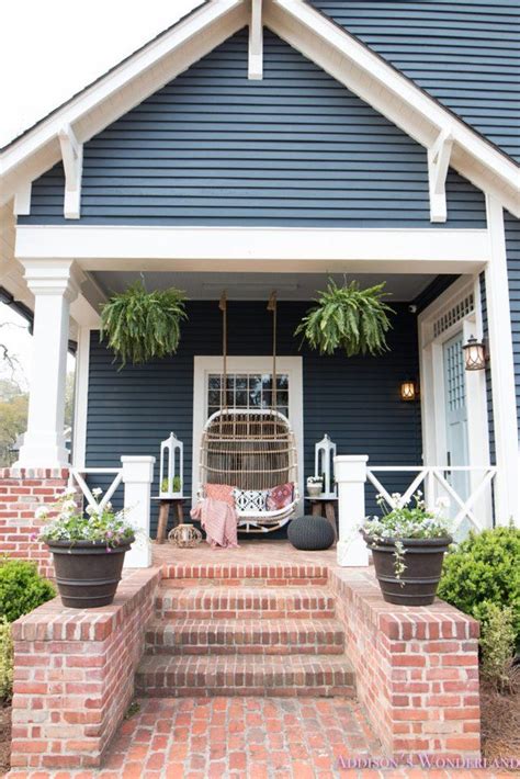 These Craftsman Front Porch Ideas Are What Dreams Are Made Of | Craftsman exterior colors, House ...