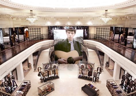 Burberry flagship store, London » Retail Design Blog