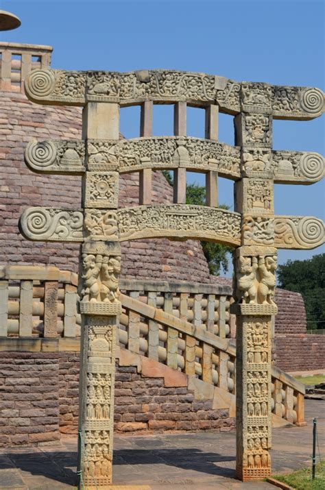 Sanchi Stupa and Torana - Abhijna e-Museum