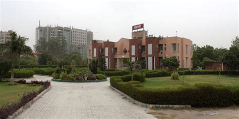 Makhanlal Chaturvedi University || MCU Bhopal || College review || Top ...