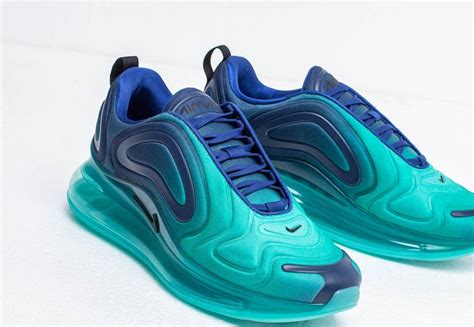 Nike Air Max 720 Shoe in Blue - Lyst