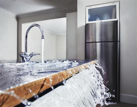 How to unclog a kitchen sink – easy ways to handle a clogged sink